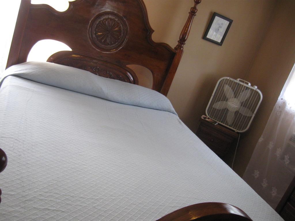 La Belle Maison Milot Samson Rum bild